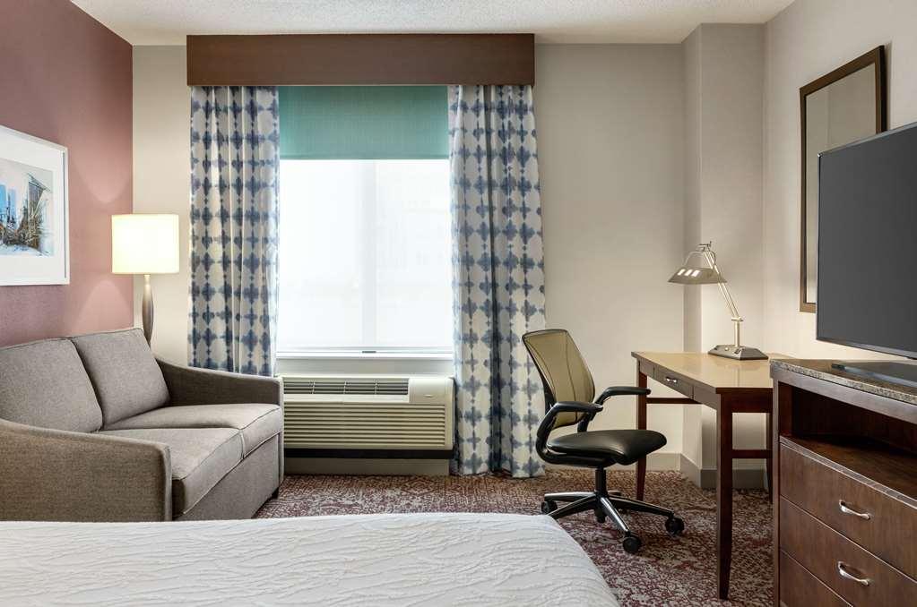 Hilton Garden Inn Louisville Downtown Room photo