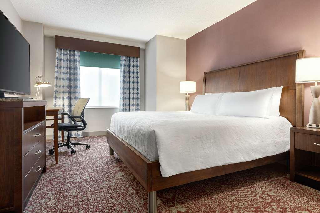 Hilton Garden Inn Louisville Downtown Room photo