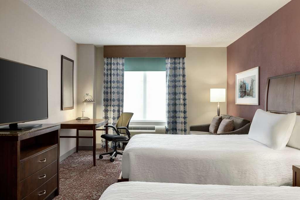 Hilton Garden Inn Louisville Downtown Room photo